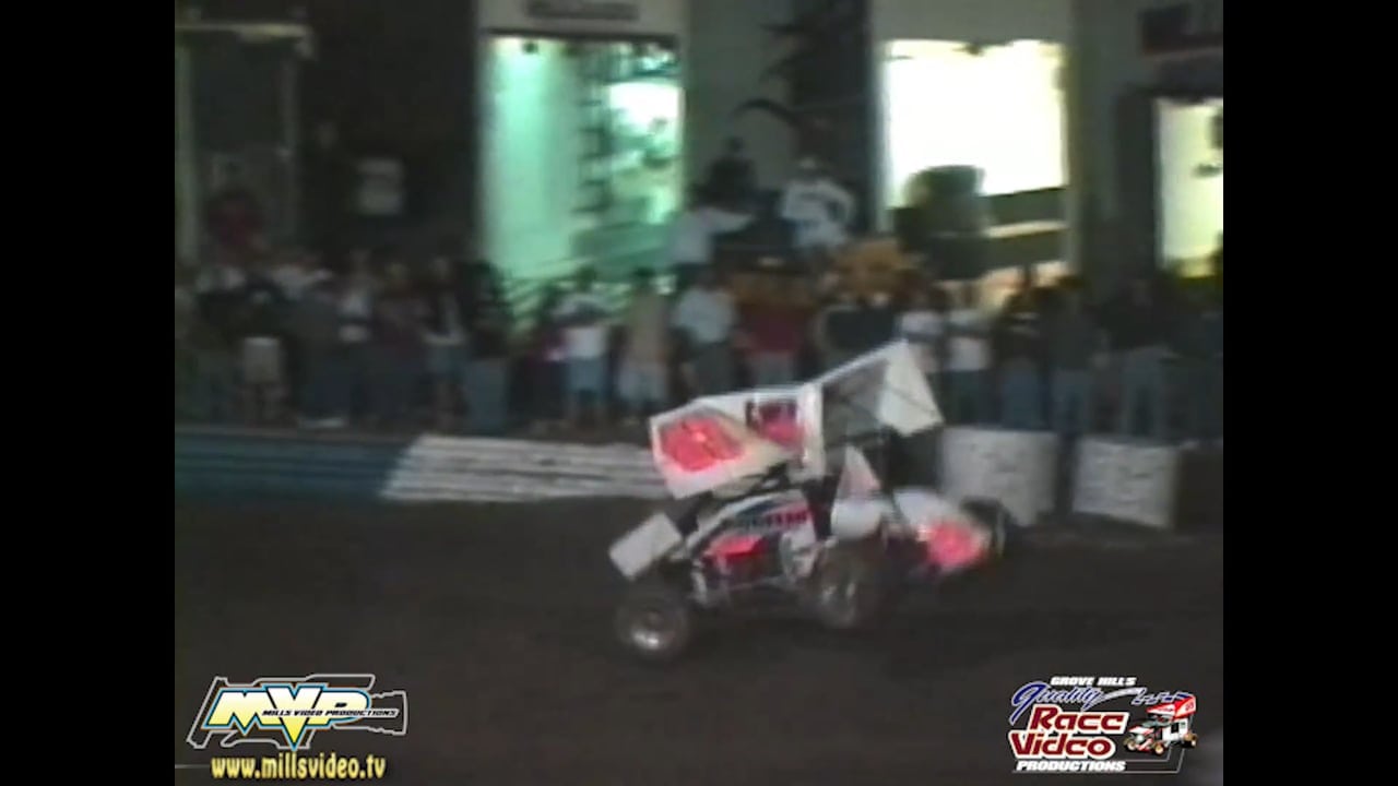 October 18, 2002 360 Sprints “Trophy Cup” Mike Henry crash