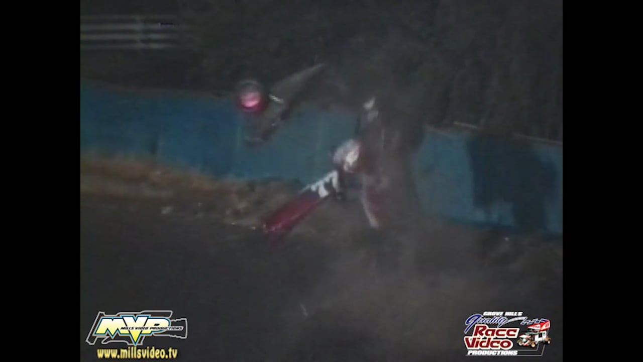 October 18, 2002 360 Sprints “Trophy Cup” Chris D’Arcy crash Kings Speedway Hanford